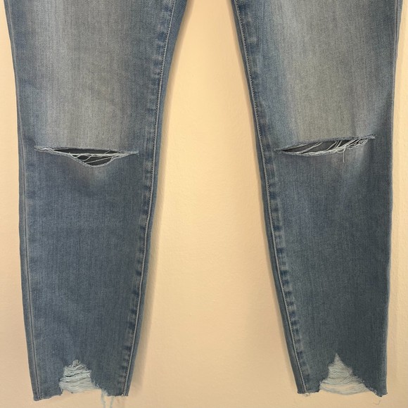 Good American Good Petite Skinny Jeans - Picture 7 of 8